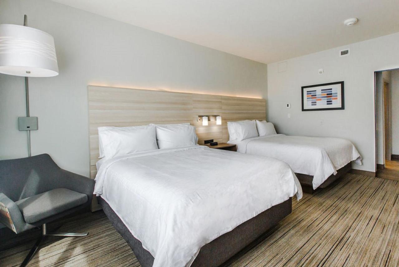 Holiday Inn Express & Suites Edmonton N - St Albert By Ihg Saint Albert Екстер'єр фото