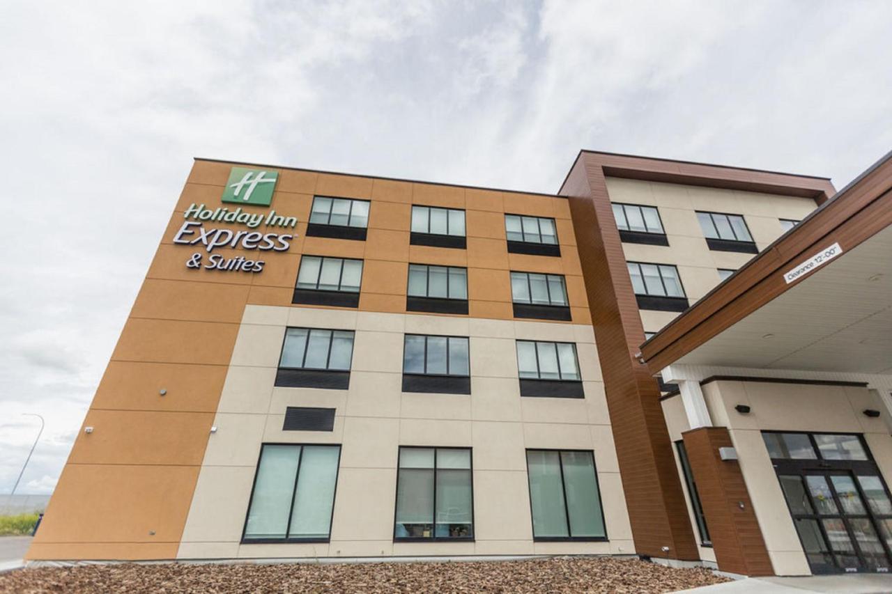 Holiday Inn Express & Suites Edmonton N - St Albert By Ihg Saint Albert Екстер'єр фото